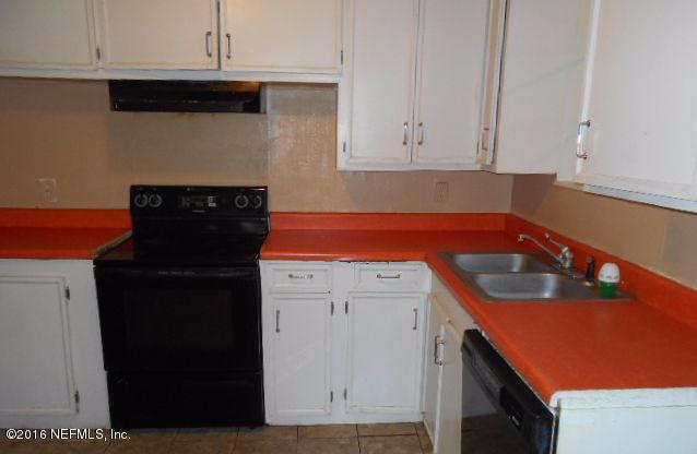 1820 Bartram Road Jacksonville, FL 32207 - Photo 9 of 25 Kitchen