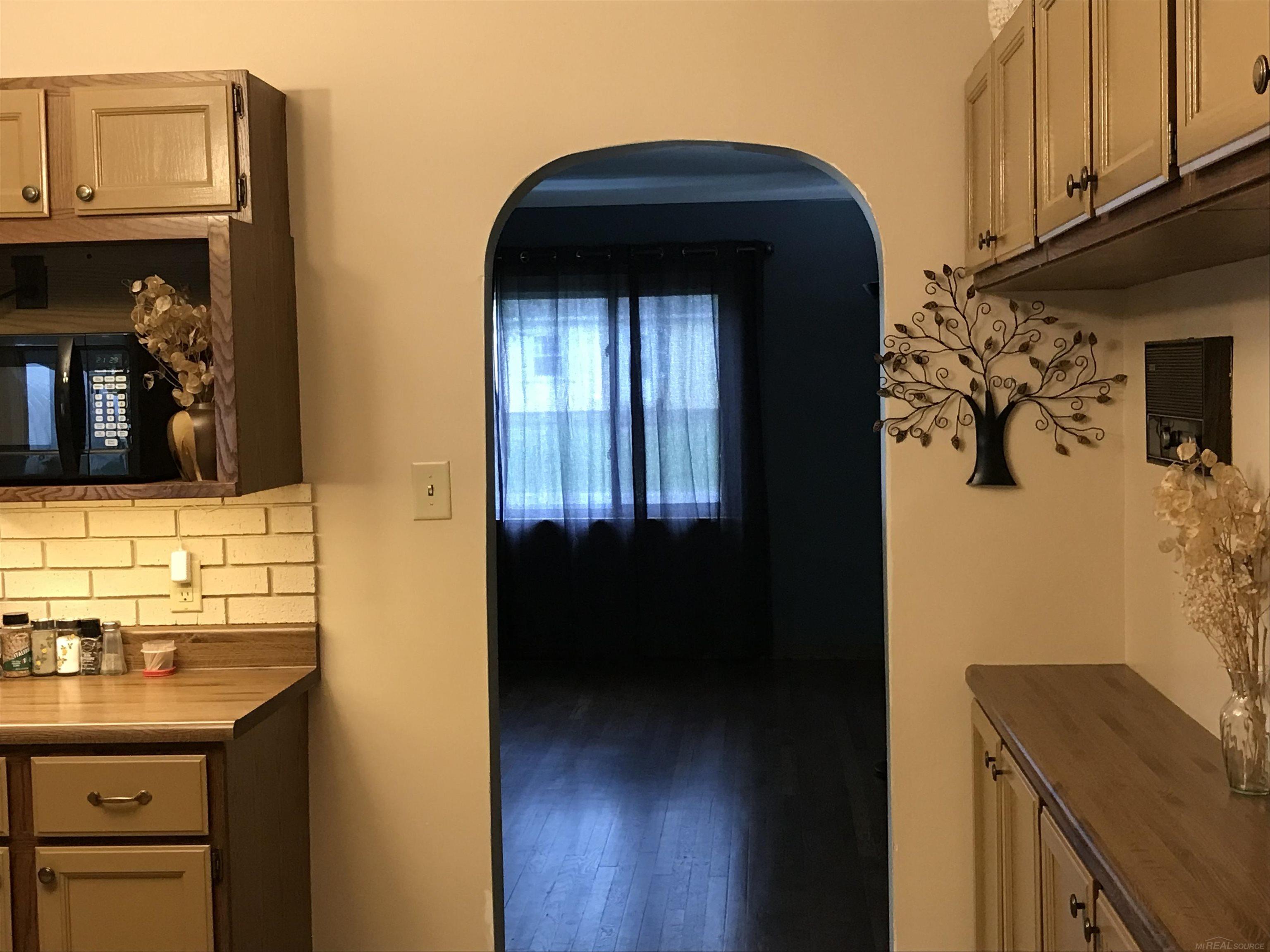 12287 Lapeer Road Davison, MI 48423 - Photo 5 of 20
