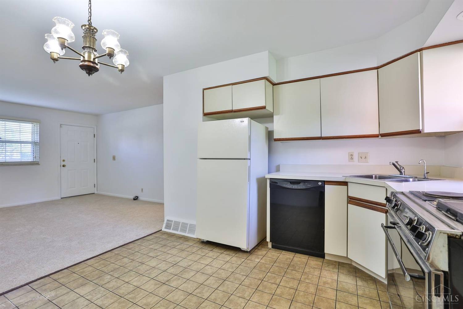 5021 Foley Road Cincinnati, OH 45238 - Photo 7 of 26 Gallery Image 7