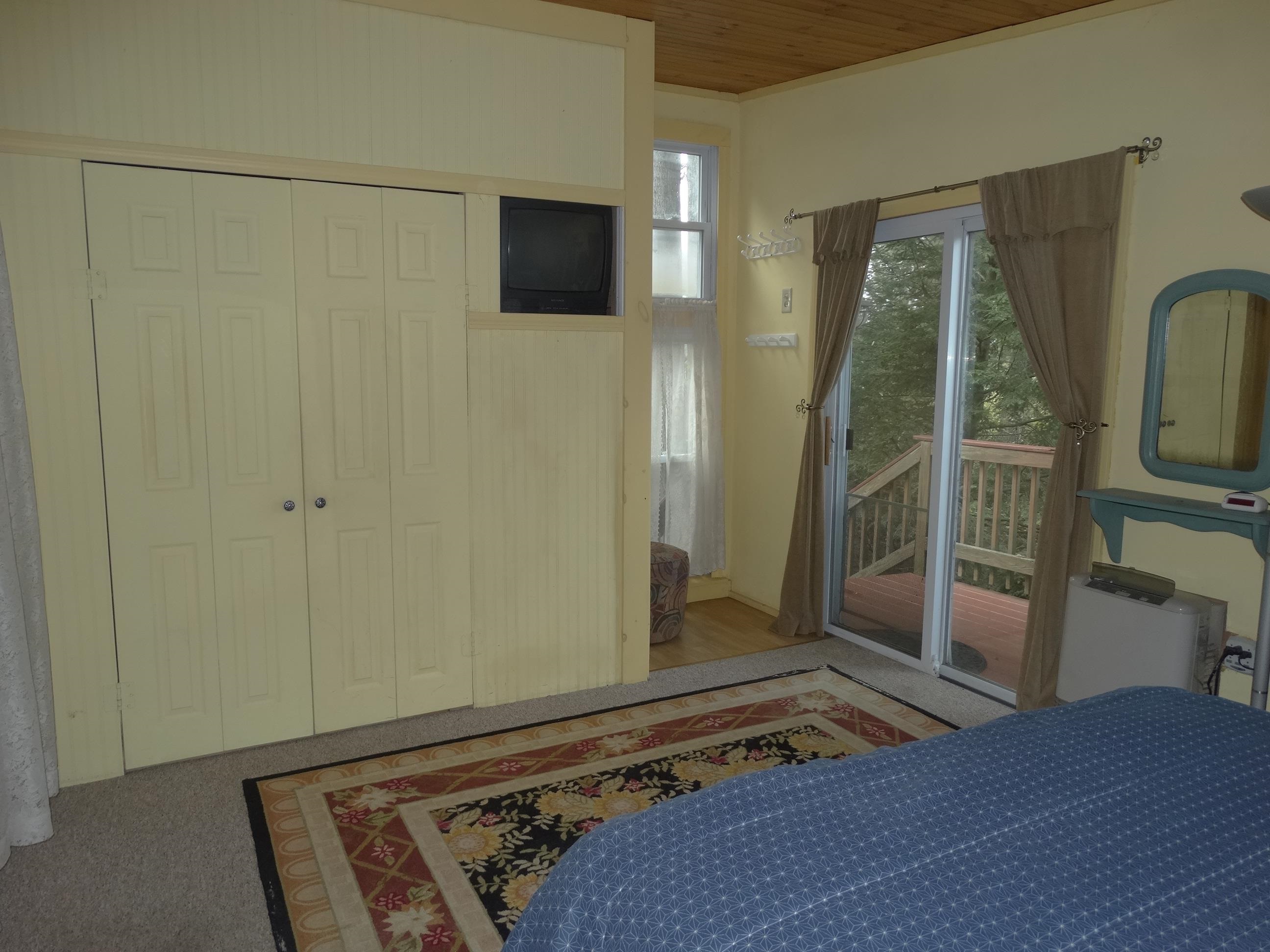 511 East Lake Road Fitzwilliam, NH 03447 - Photo 20 of 36