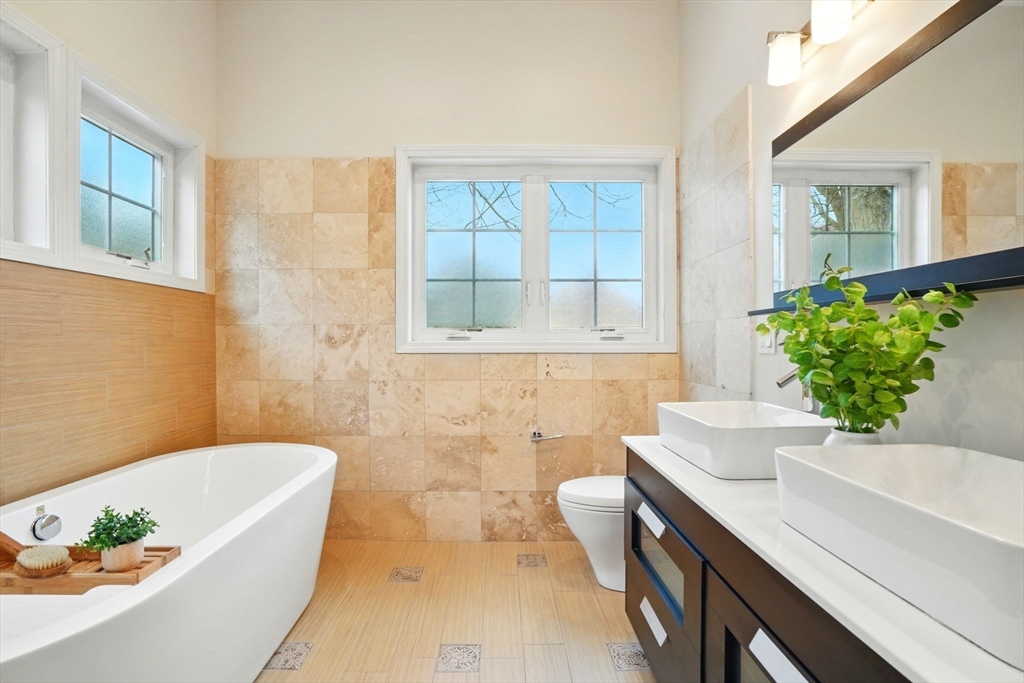 202 Totten Pond Road Waltham, MA 02451 - Photo 18 of 29 Gallery Image 18