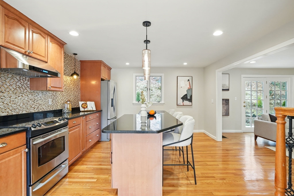 202 Totten Pond Road Waltham, MA 02451 - Photo 4 of 29 Gallery Image 4