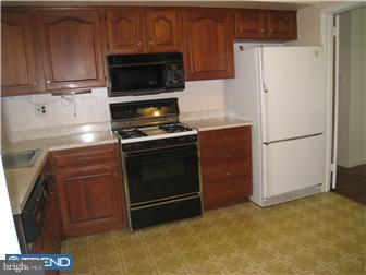 208 James Road Broomall, PA 19008 - Photo 5 of 12 Kitchen