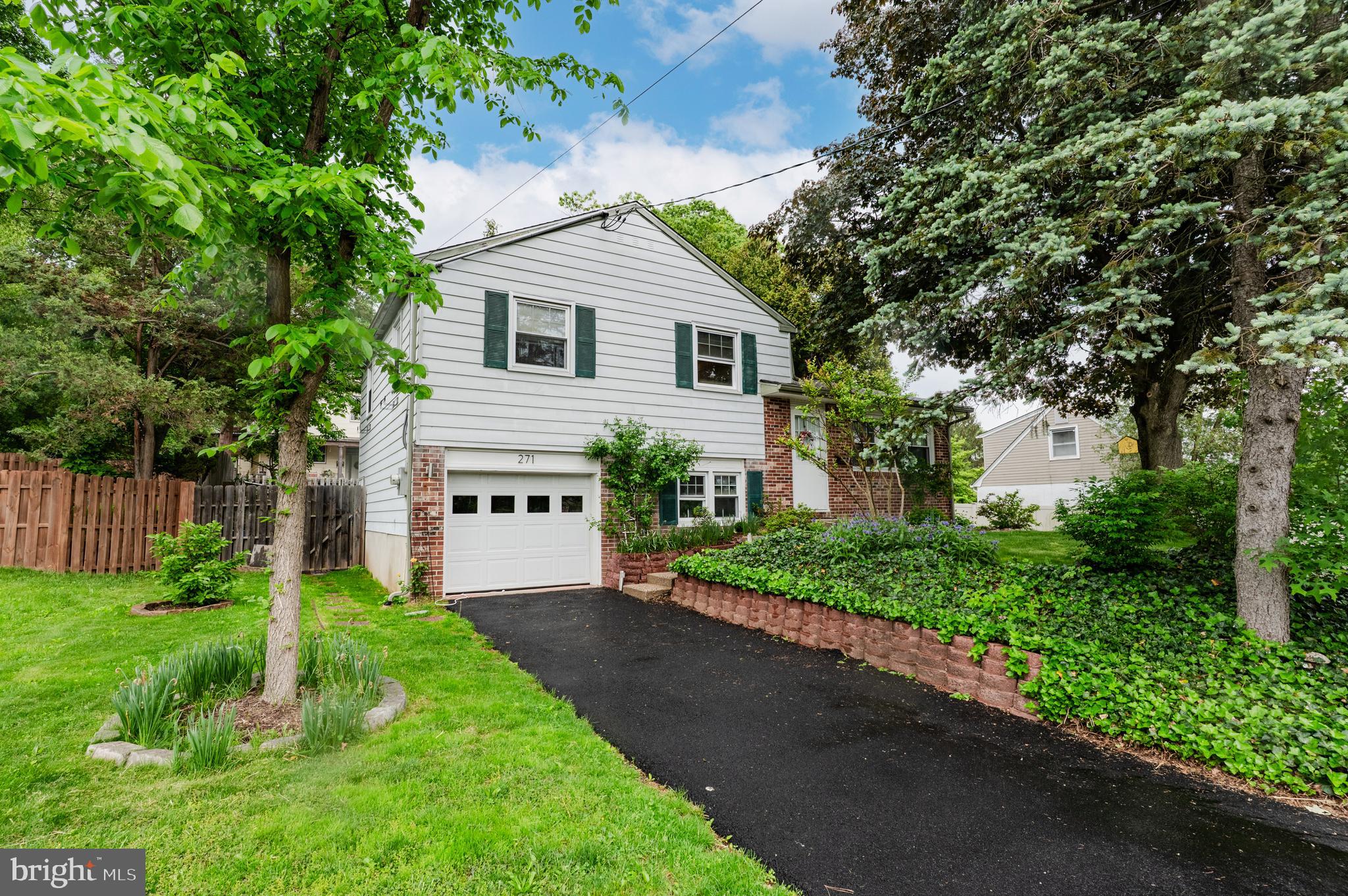 271 North Ridge Avenue Ambler, PA 19002 - Photo 3 of 37 Gallery Image 3