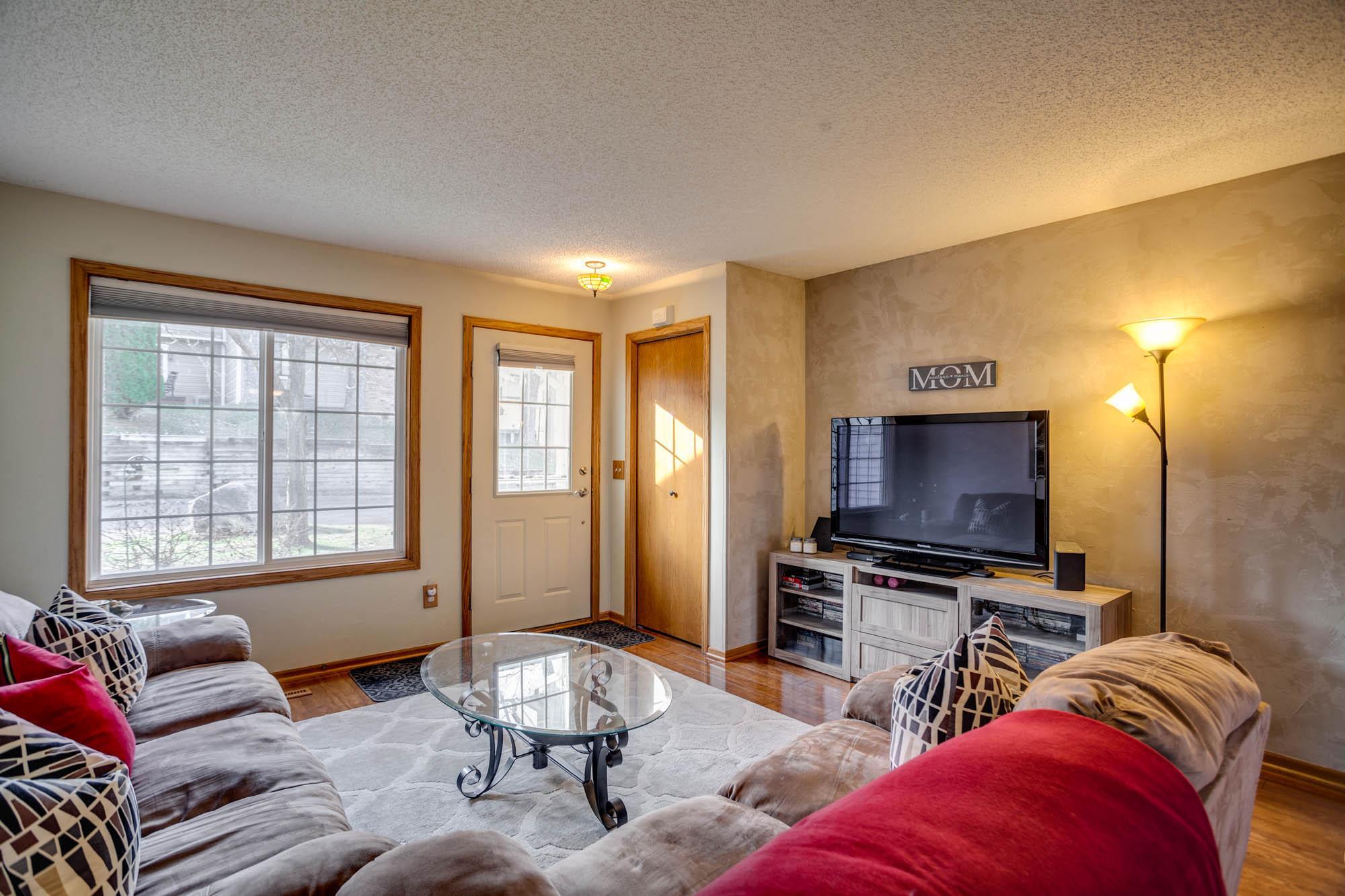 2755 Ranchview Lane North, Unit 2 Plymouth, MN 55447 - Photo 4 of 20