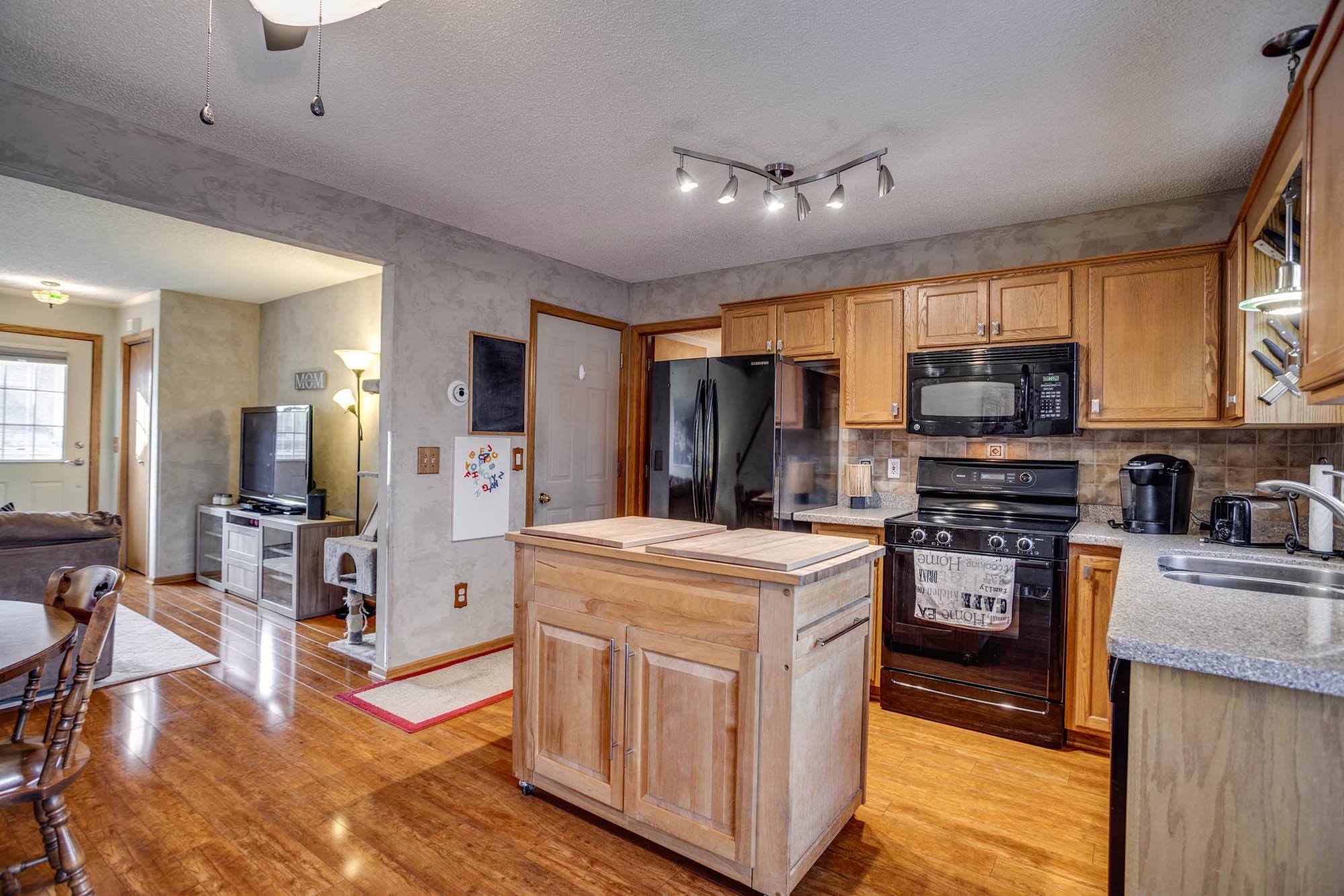 2755 Ranchview Lane North, Unit 2 Plymouth, MN 55447 - Photo 10 of 20