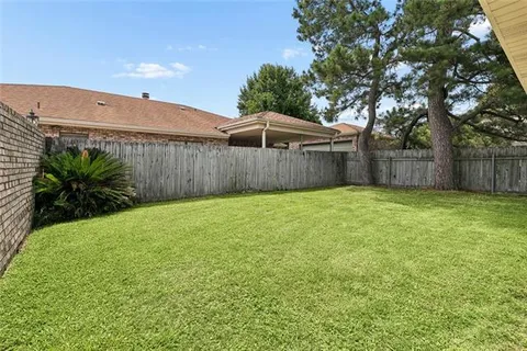 $420,000 | 1304 Houma Boulevard, Metairie, LA 70001