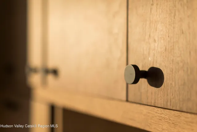 $1,200,000 | 3 Schoolhouse Road, Saugerties, NY 12477