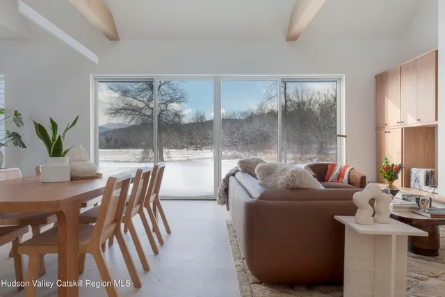 $1,200,000 | 3 Schoolhouse Road, Saugerties, NY 12477