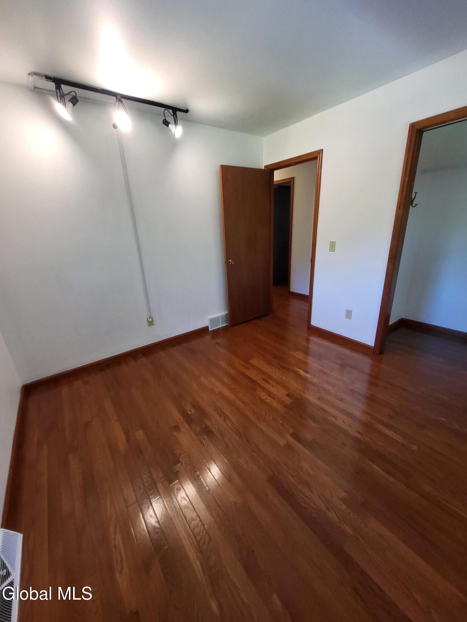 1 Forest Road Ballston, NY 12027 - Photo 18 of 65 1000039117