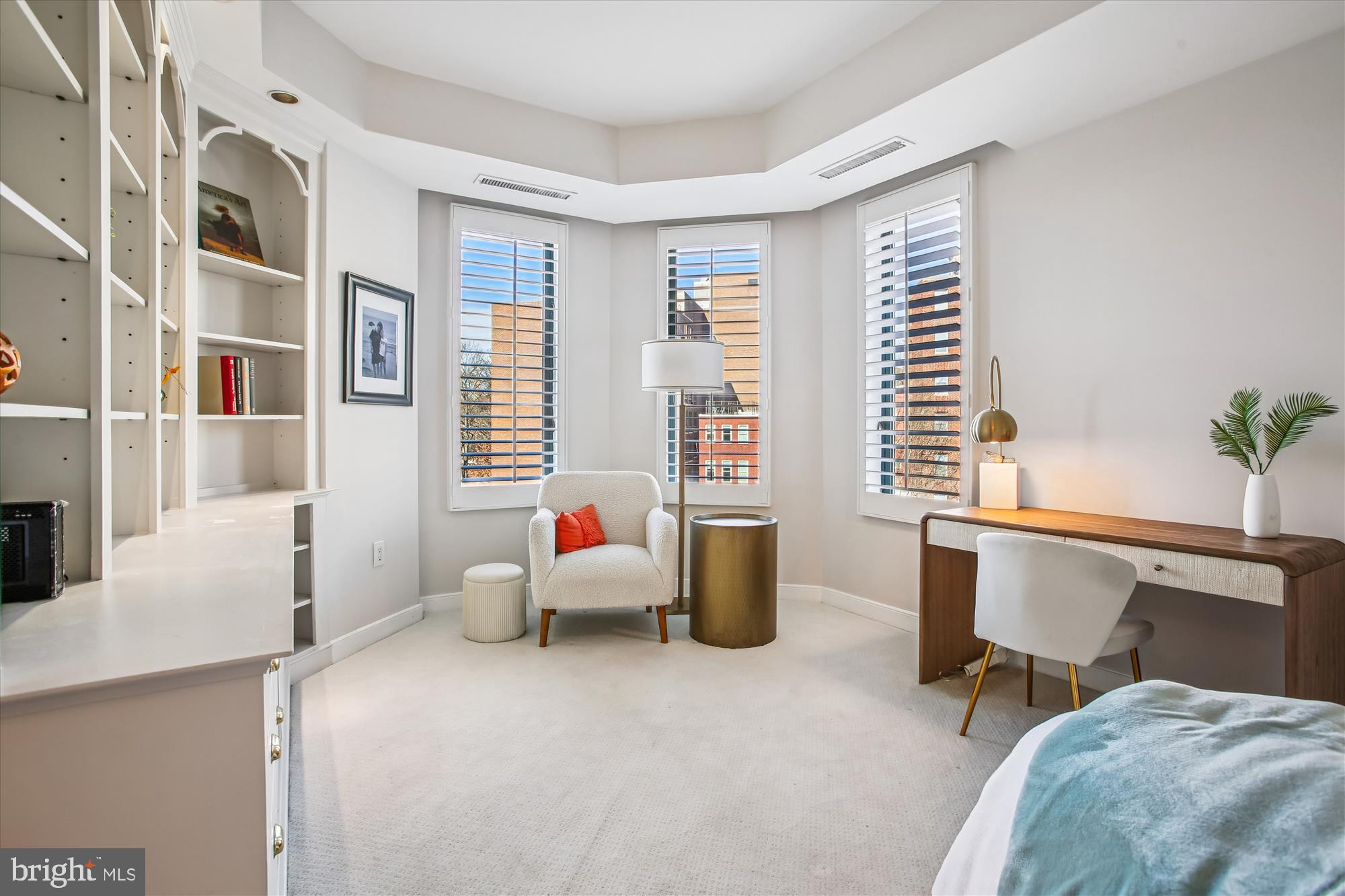 955 26th Street Northwest, Unit 503 Washington, DC 20037 - Photo 12 of 35 Primary Bedroom Suite