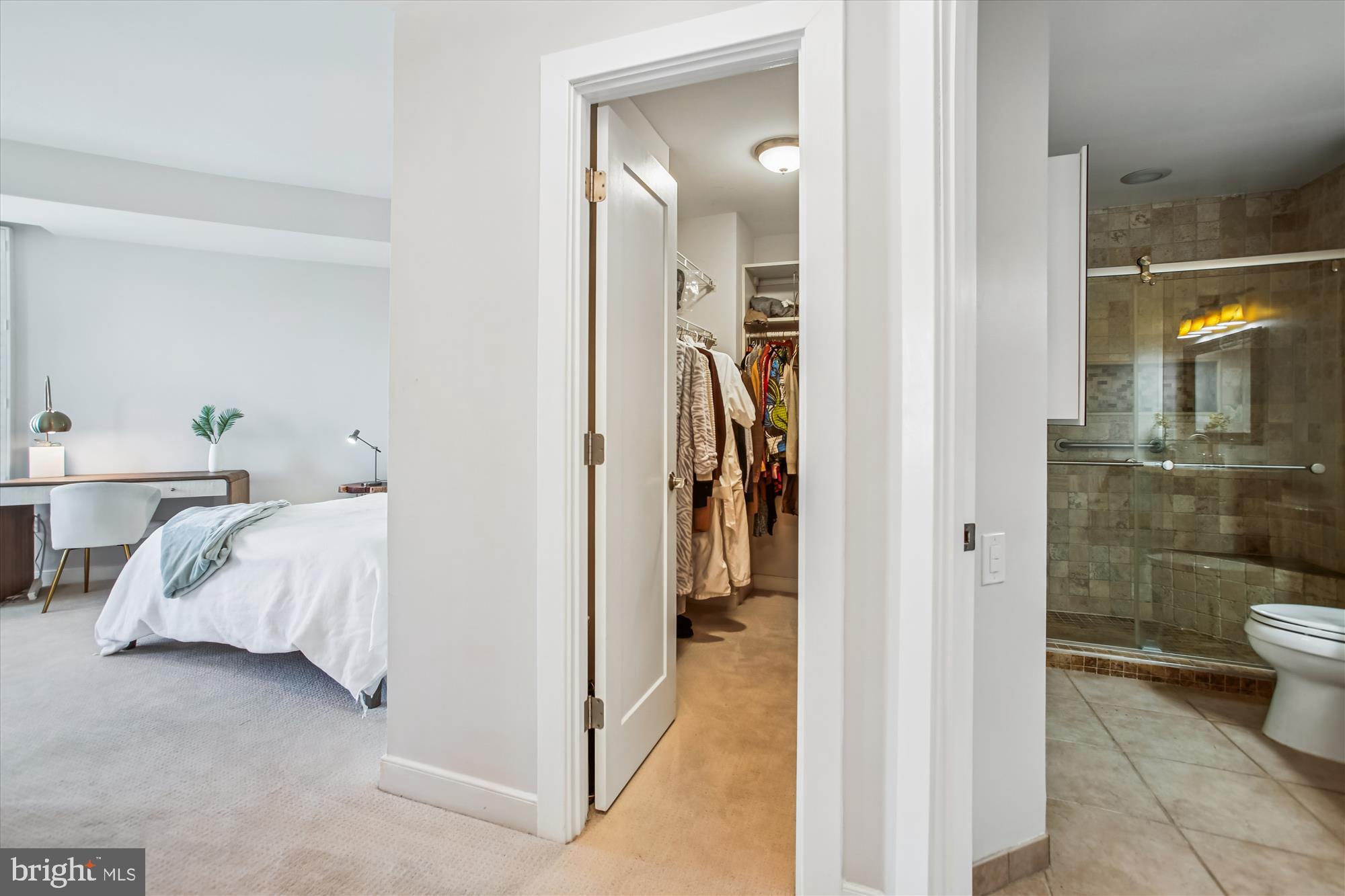 955 26th Street Northwest, Unit 503 Washington, DC 20037 - Photo 13 of 35 Walk-in Closet