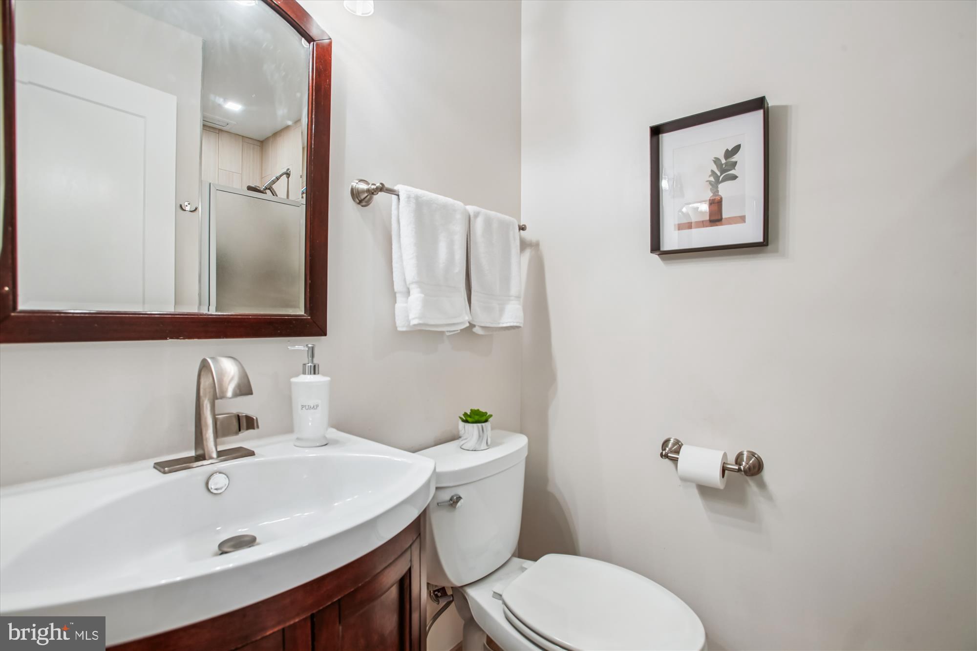 955 26th Street Northwest, Unit 503 Washington, DC 20037 - Photo 18 of 35 Full Bath 2