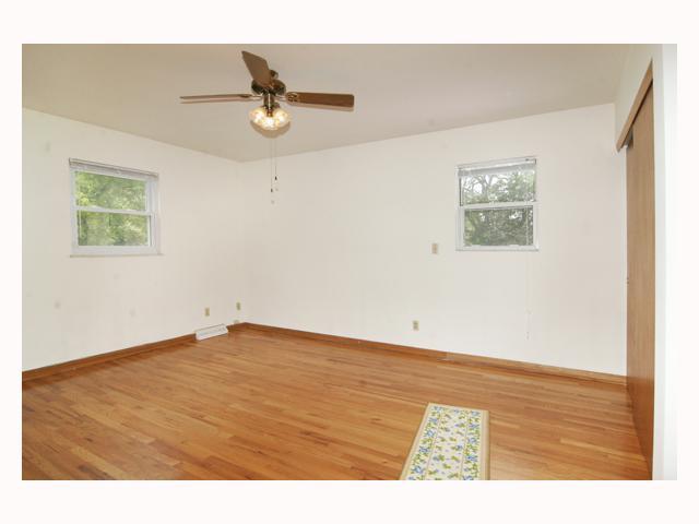 954 Plum Ridge Columbus, OH 43213 - Photo 12 of 18 Gallery Image 12