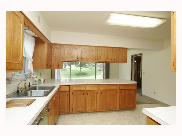954 Plum Ridge Columbus, OH 43213 - Photo 7 of 18 Gallery Image 7