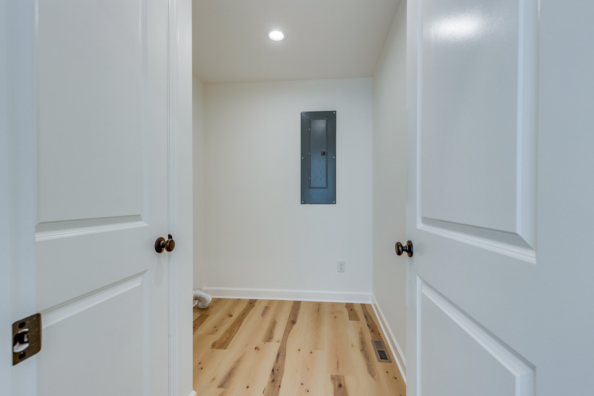 309 Pisgah Rdg Cove Pulaski, TN 38478 - Photo 12 of 43 a view of bathroom