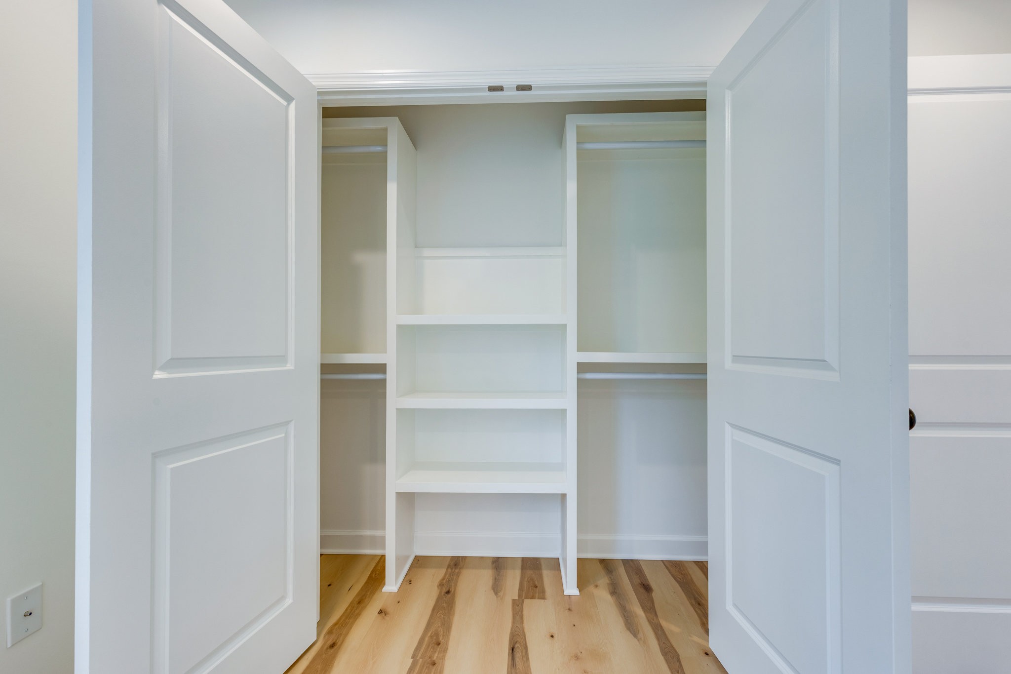 309 Pisgah Rdg Cove Pulaski, TN 38478 - Photo 24 of 43 a view of walk in closet with empty racks