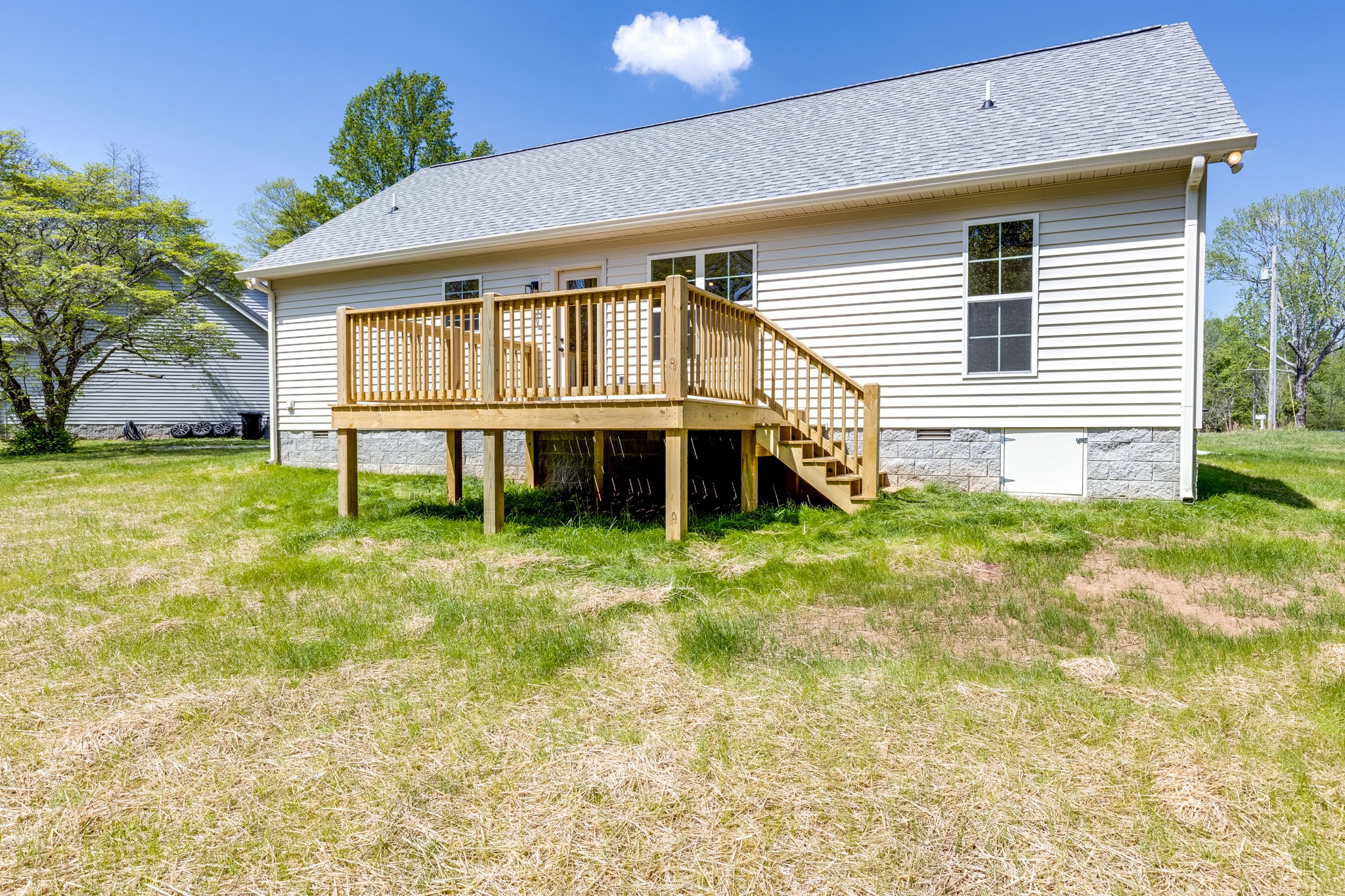 309 Pisgah Rdg Cove Pulaski, TN 38478 - Photo 34 of 43 a front view of a house with a yard and porch