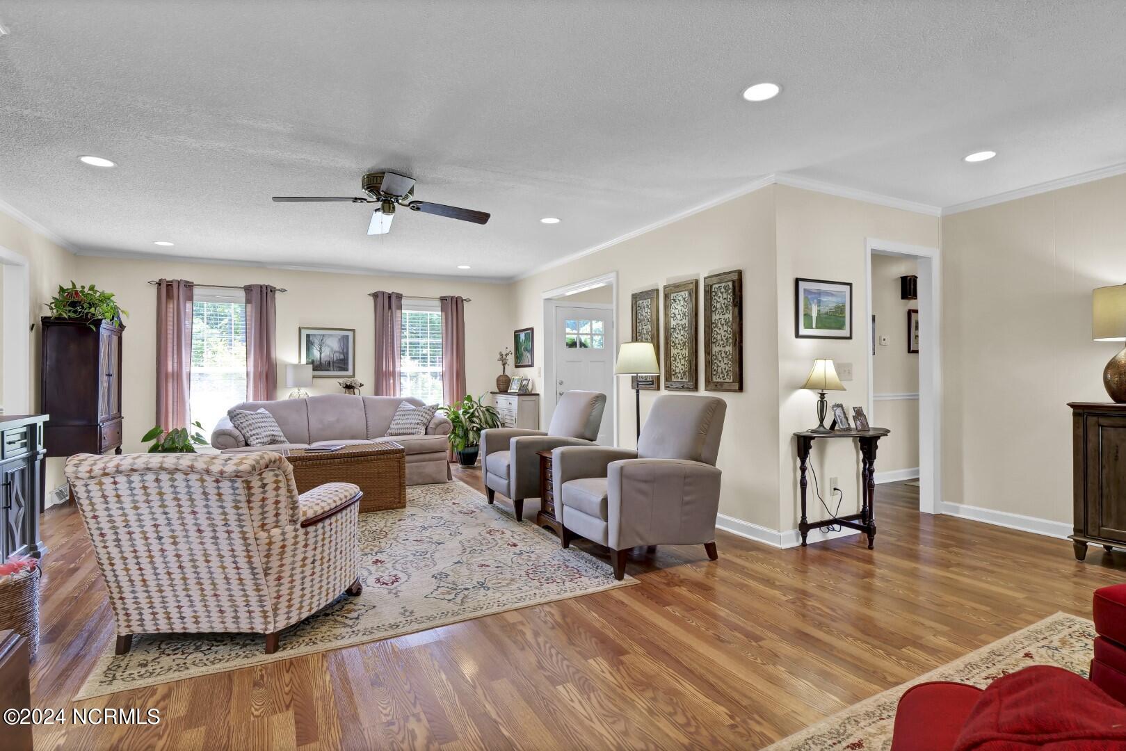 215 Ginger Road Wilmington, NC 28405 - Photo 13 of 32 PJA18231 (Large)