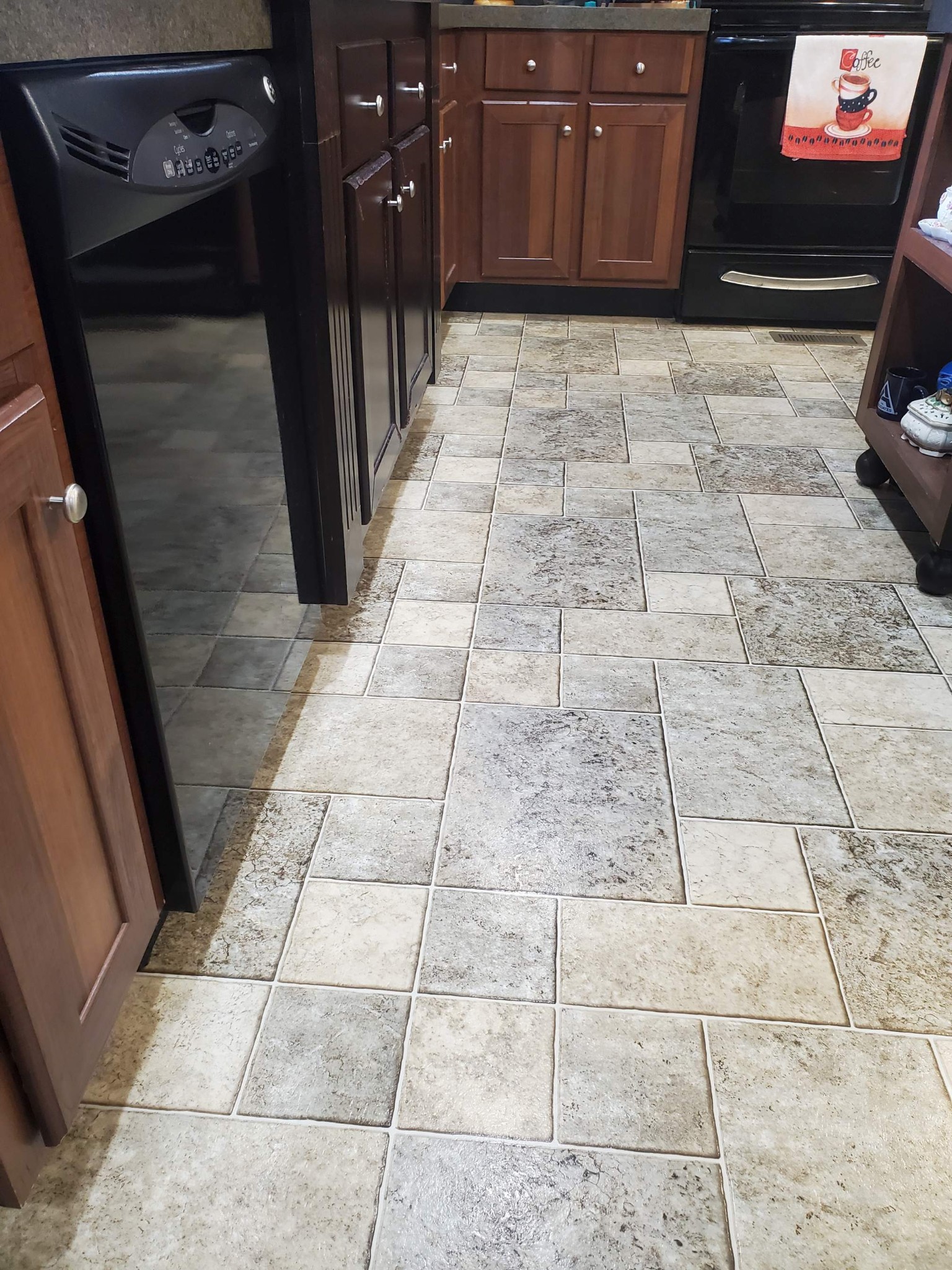 411 West Martin Road Collinwood, TN 38450 - Photo 9 of 23 a view of a entryway