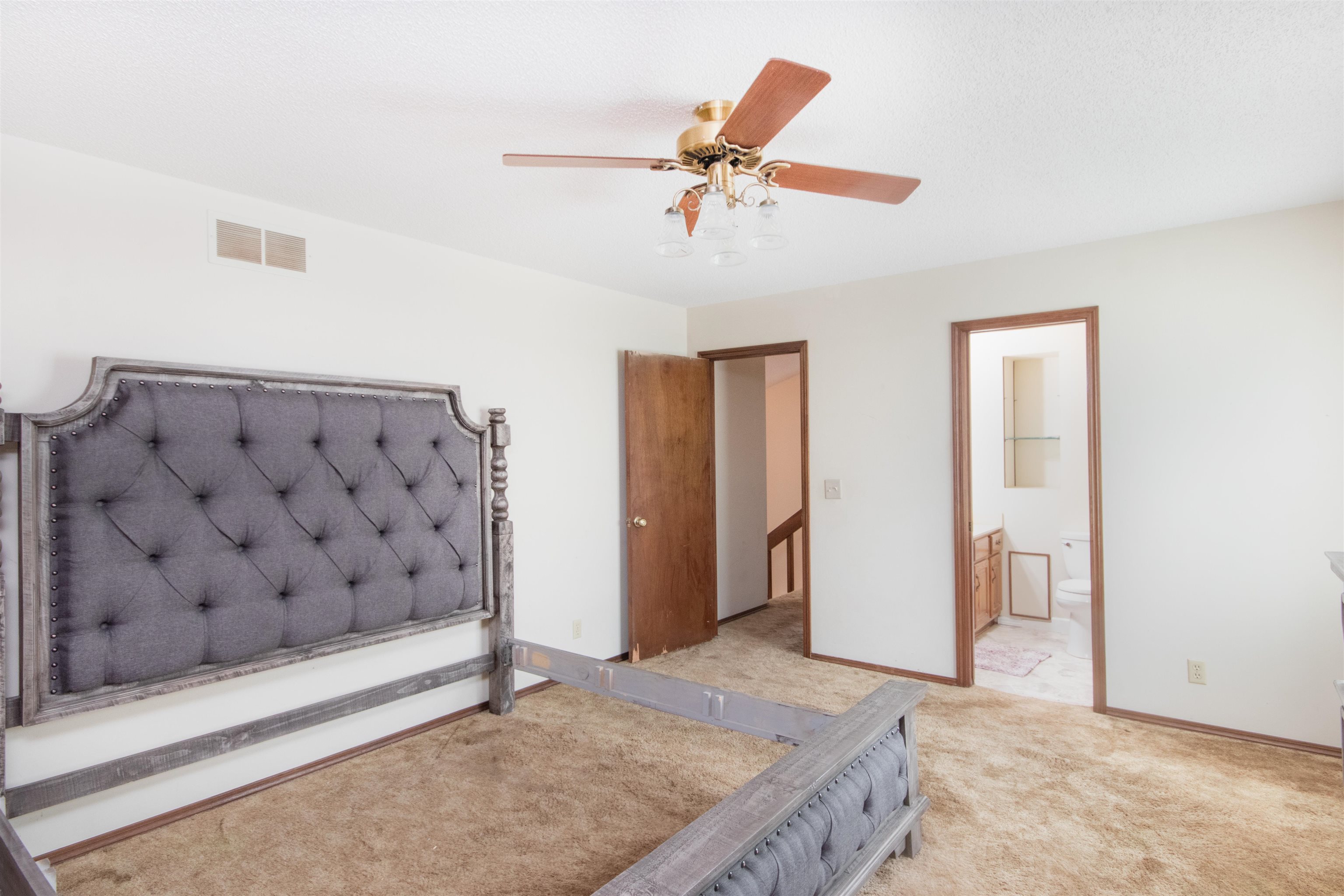 2211 South Capri Street Wichita, KS 67207 - Photo 24 of 34