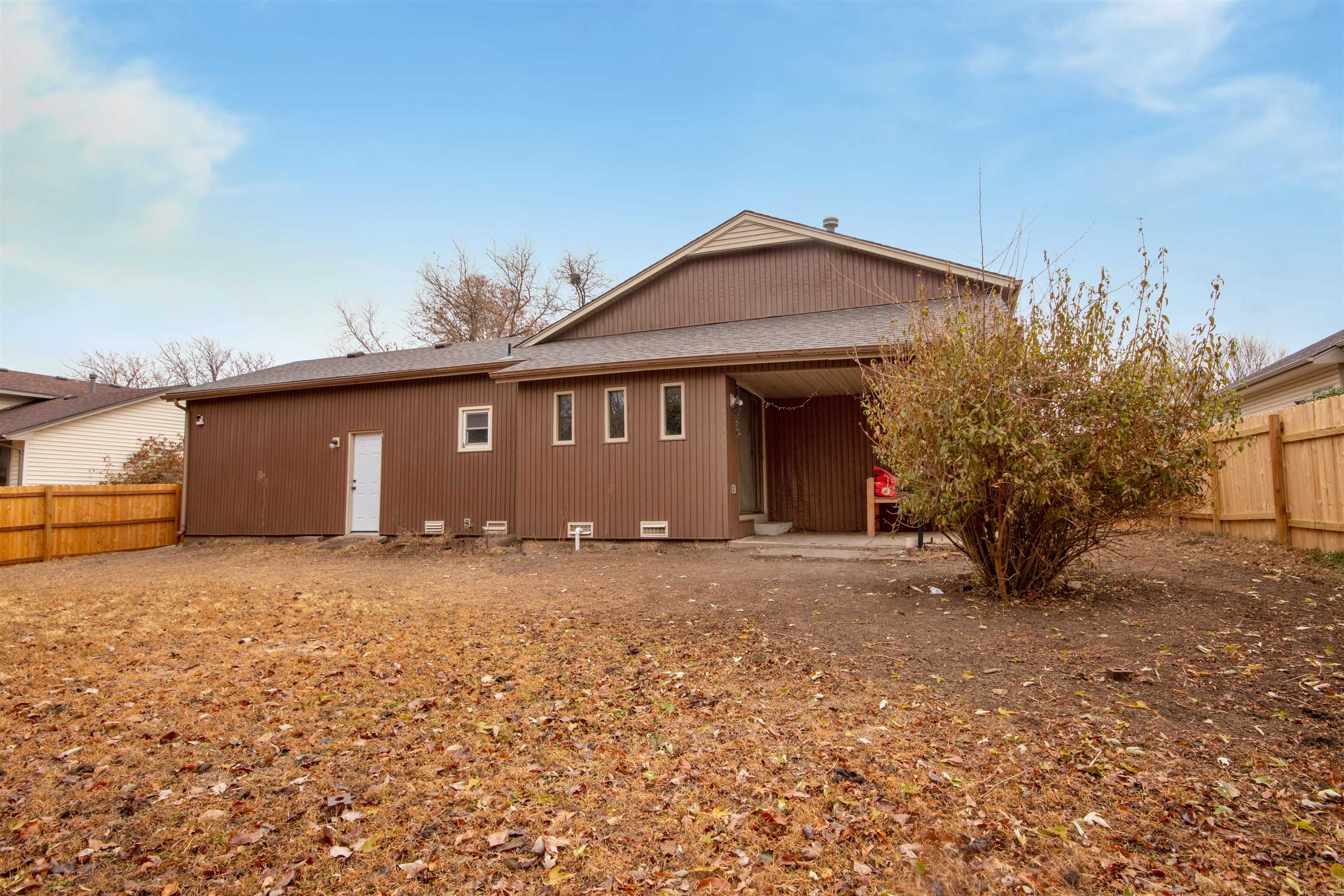 2211 South Capri Street Wichita, KS 67207 - Photo 32 of 34