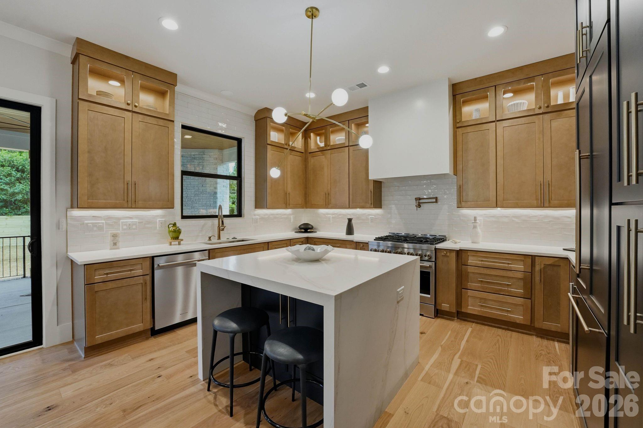 4645 Connecting Road Charlotte, NC 28209 - Photo 17 of 48