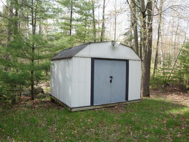 4201 Thunder Lane Rhinelander, WI 54501 - Photo 15 of 20 Gallery Image 15