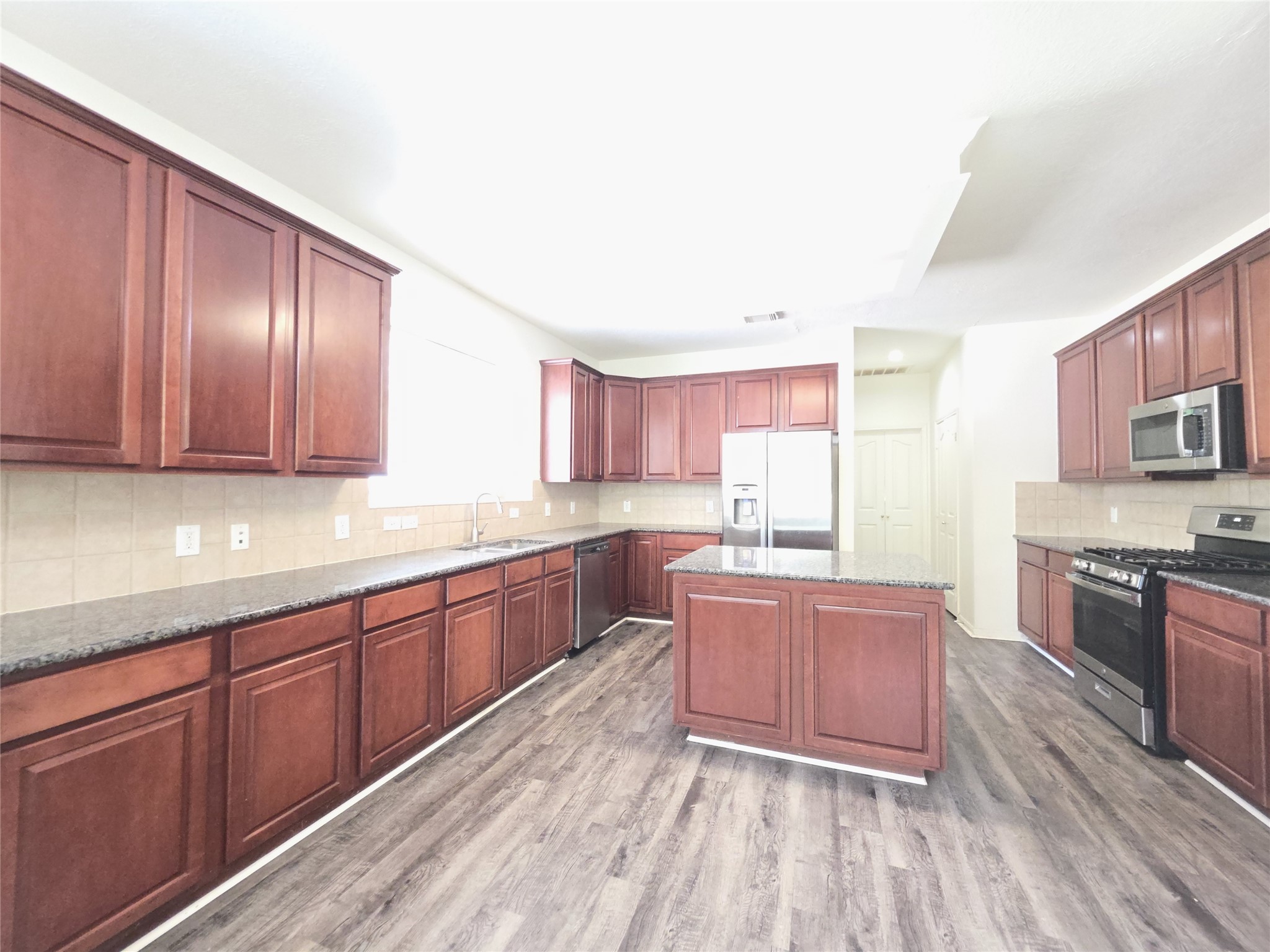 2227 Lazy Trail Path Court Spring, TX 77373 - Photo 5 of 30