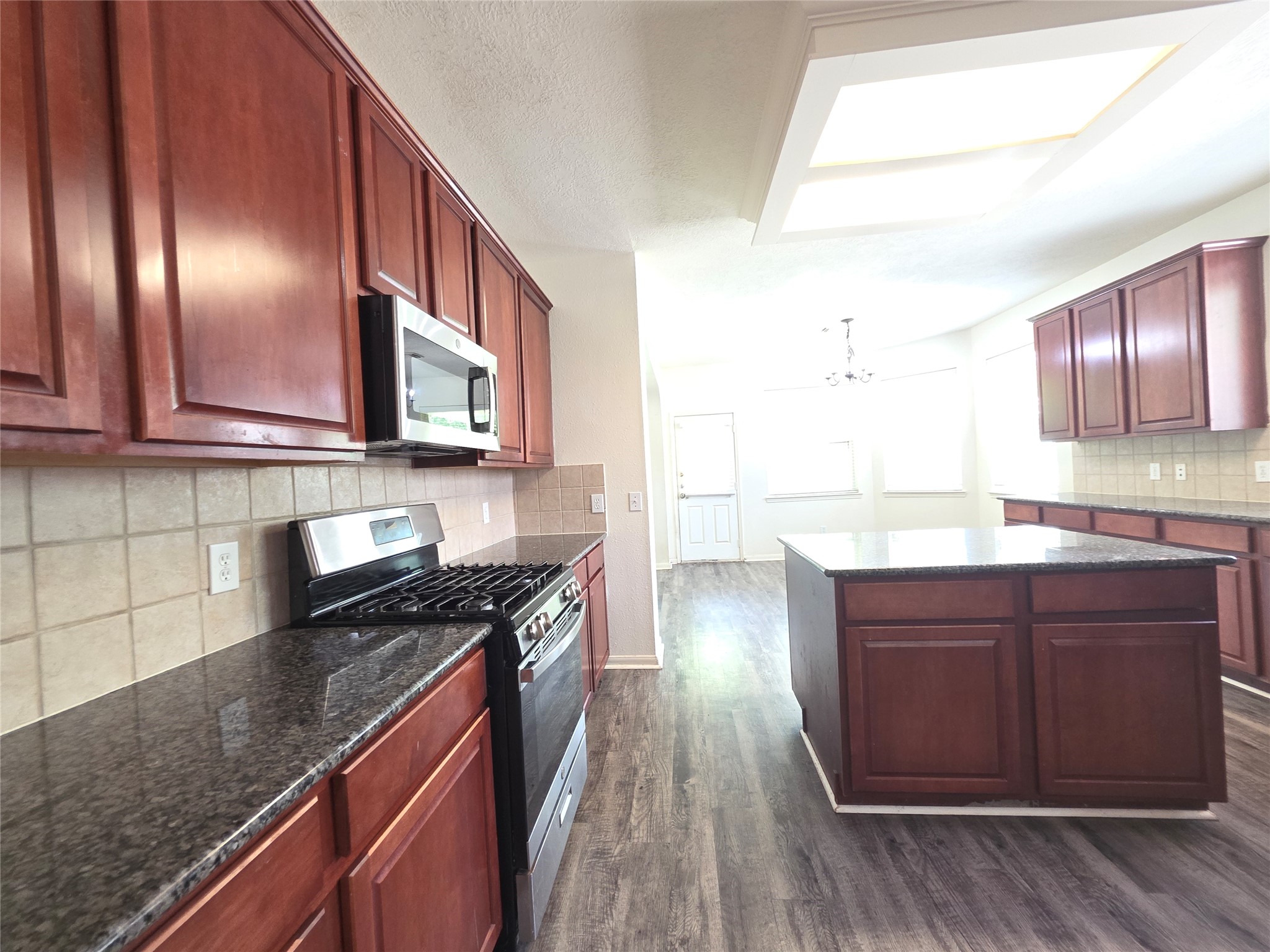2227 Lazy Trail Path Court Spring, TX 77373 - Photo 7 of 30