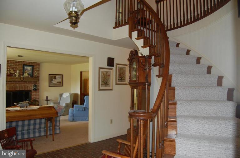 8402 Stonehouse Road Frederick, MD 21702 - Photo 2 of 13 Staircase