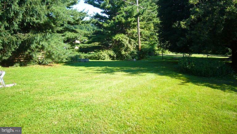 8402 Stonehouse Road Frederick, MD 21702 - Photo 13 of 13 Back yard