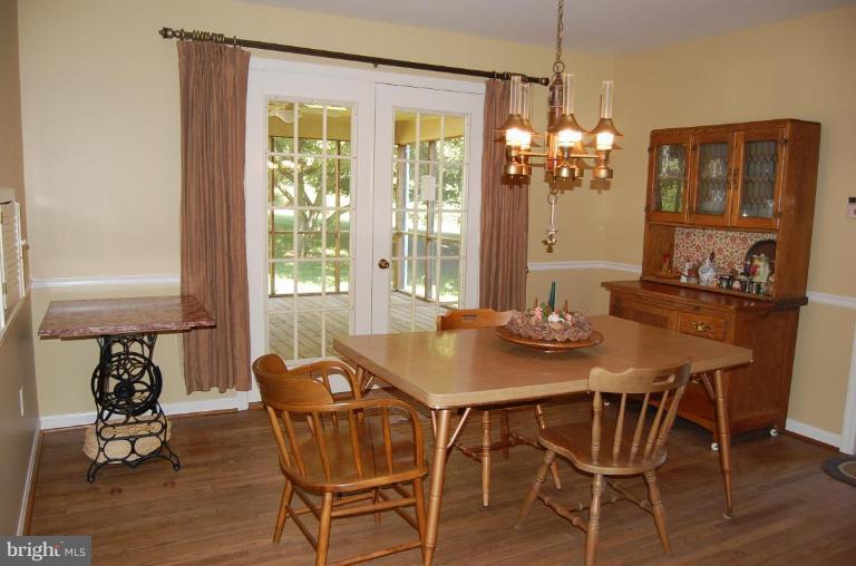 8402 Stonehouse Road Frederick, MD 21702 - Photo 4 of 13 Dining Room