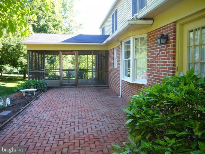 8402 Stonehouse Road Frederick, MD 21702 - Photo 10 of 13 Patio