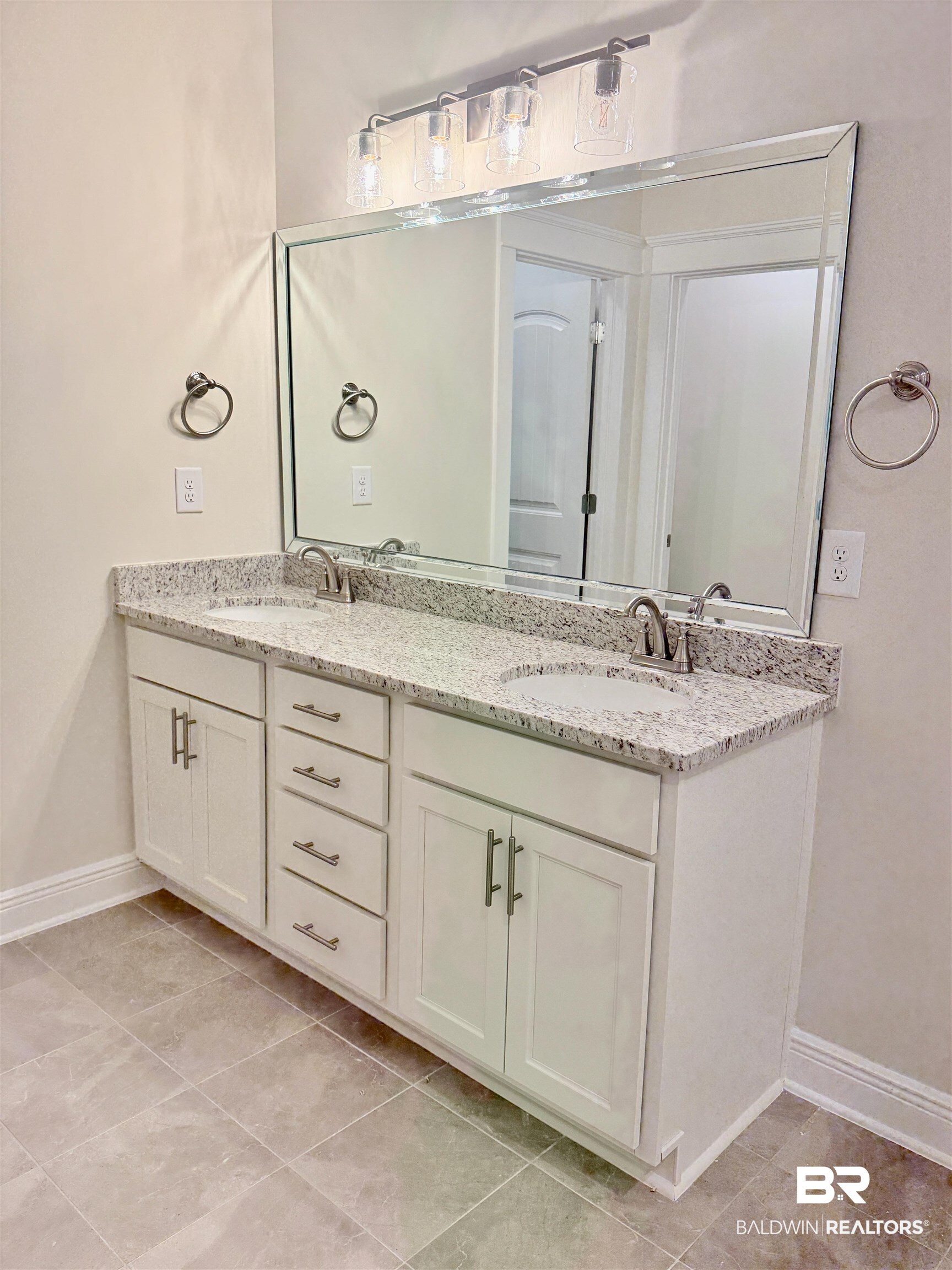 2298 Snowden Place Mobile, AL 36609 - Photo 6 of 11