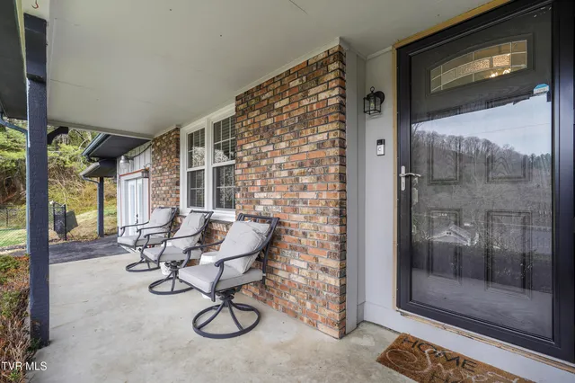 $167,500 | 420 Poplar Street Northwest, Norton, VA 24273