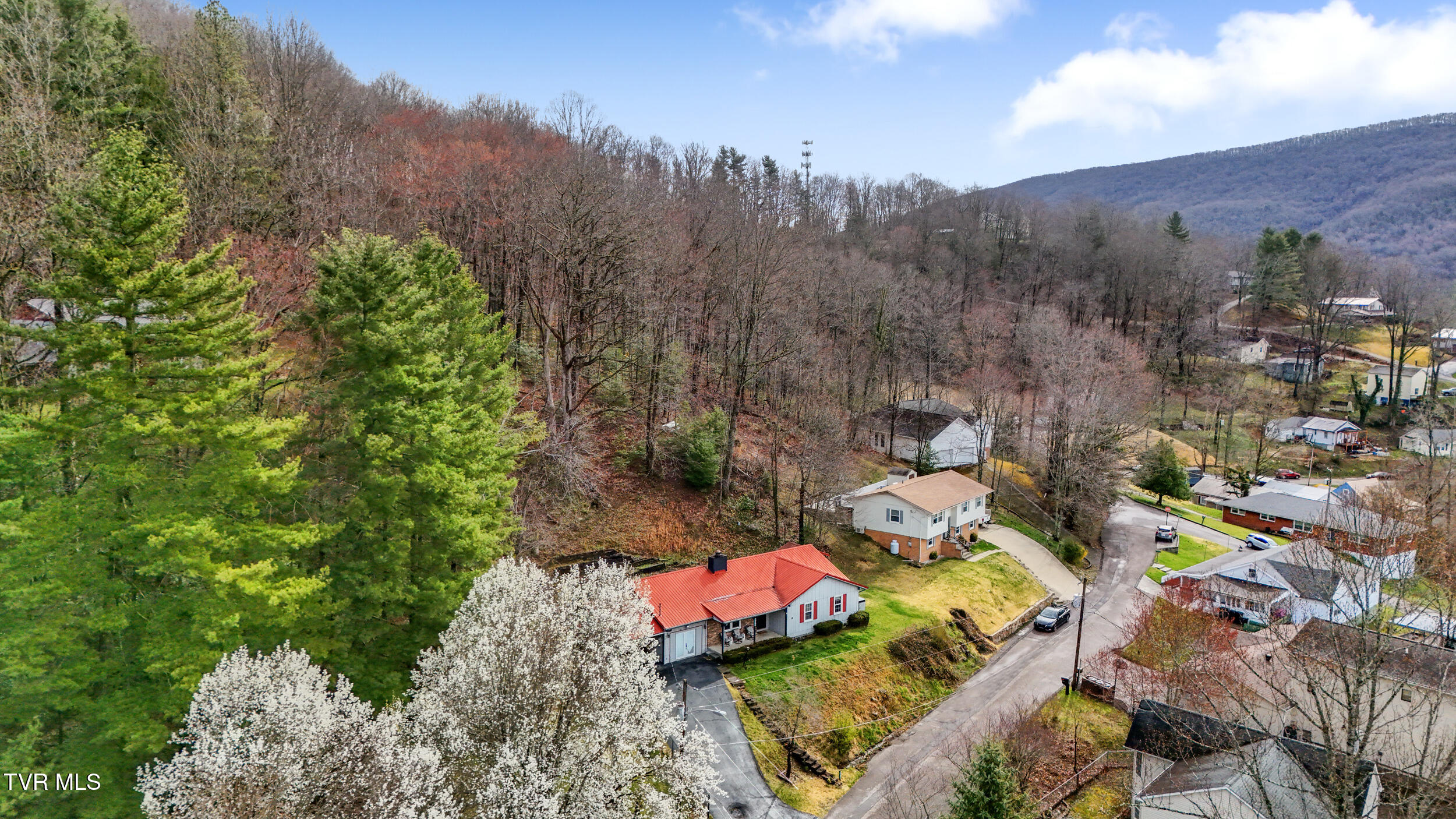 420 Poplar Street Northwest Norton, VA 24273 - Photo 41 of 46 38_dji_20250324105139_0103_d