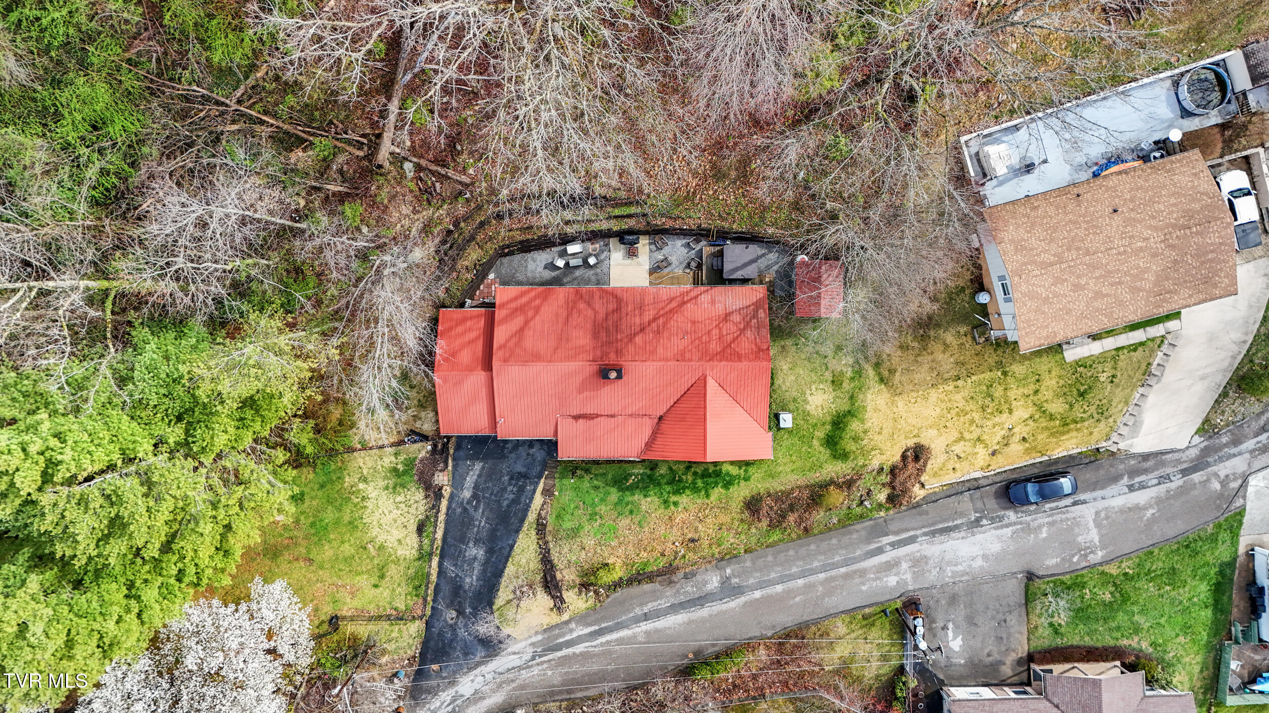 420 Poplar Street Northwest Norton, VA 24273 - Photo 8 of 46 45_dji_20250324105459_0110_d