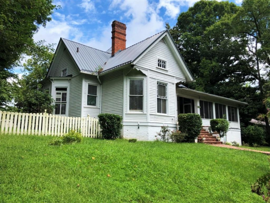 160 Clifton Heights Road Newport, TN 37821 - Photo 1 of 36 Photo 1