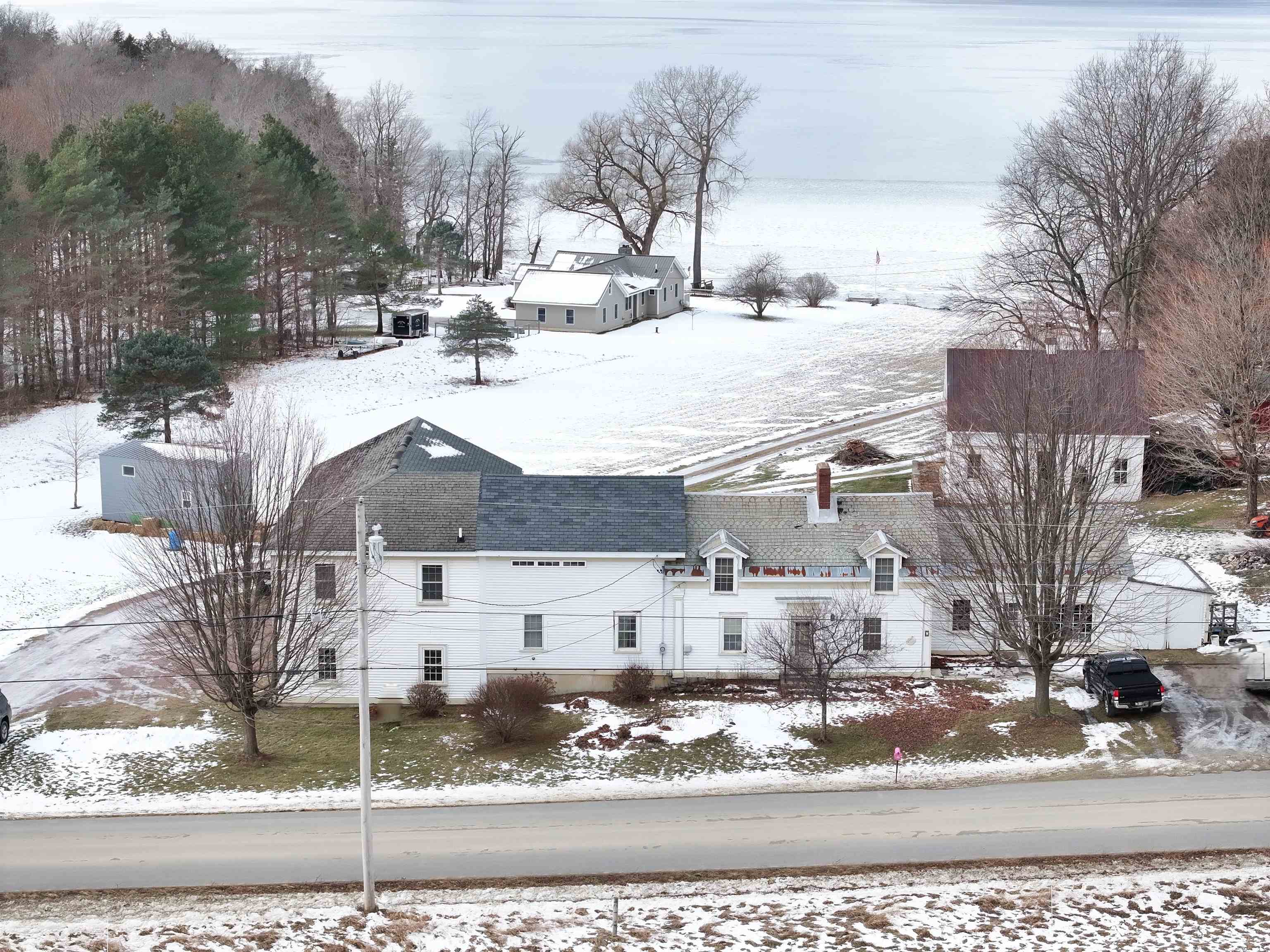 329 West Shore Road South Hero, VT 05486 - Photo 3 of 56