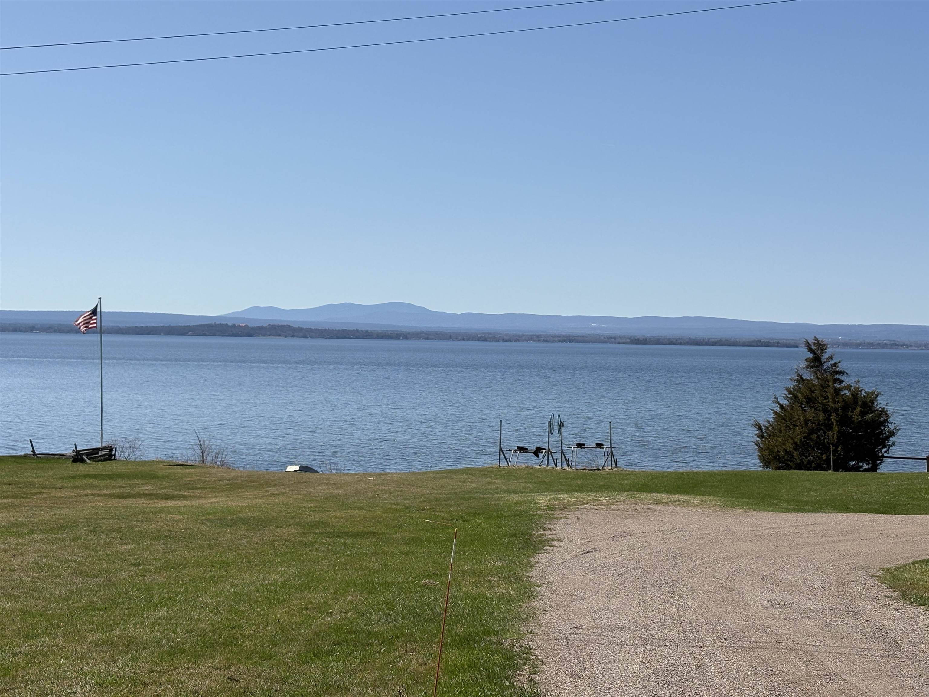 329 West Shore Road South Hero, VT 05486 - Photo 5 of 63