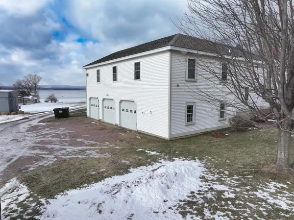 $984,000 | 329 West Shore Road, South Hero, VT 05486