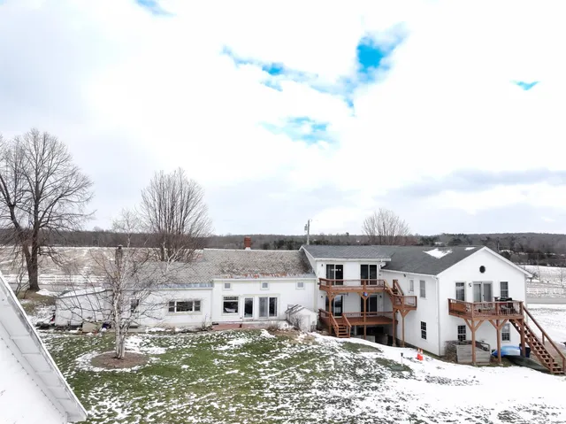 $984,000 | 329 West Shore Road, South Hero, VT 05486