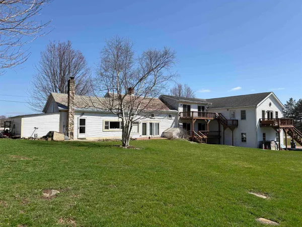 $984,000 | 329 West Shore Road, South Hero, VT 05486