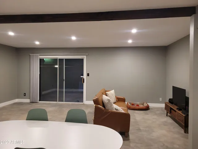 a view of a livingroom with furniture