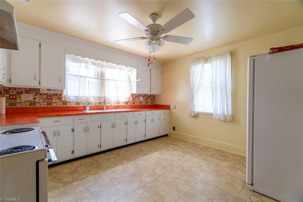 776 Circle Drive Eden, NC 27288 - Photo 13 of 27