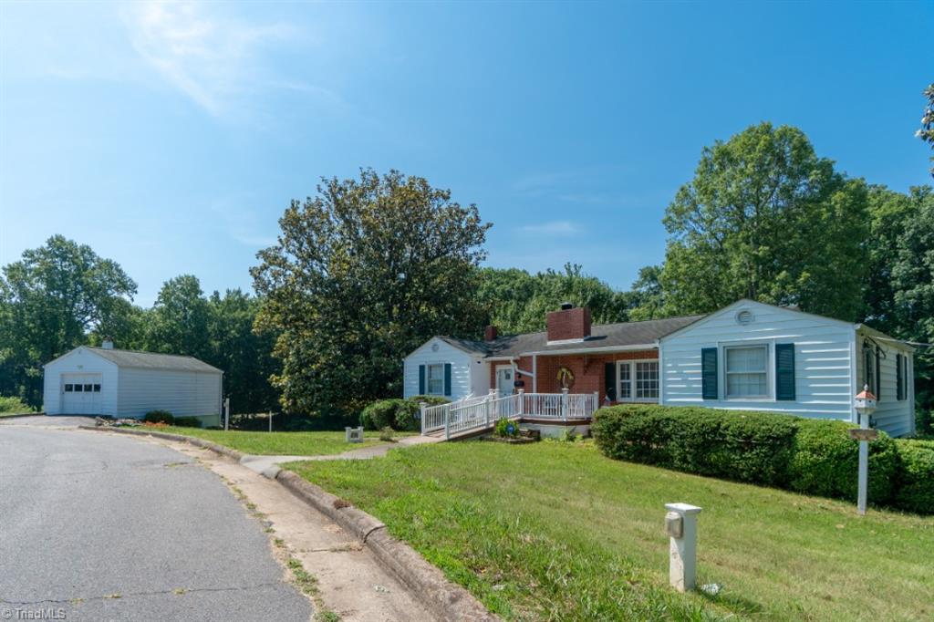776 Circle Drive Eden, NC 27288 - Photo 2 of 27