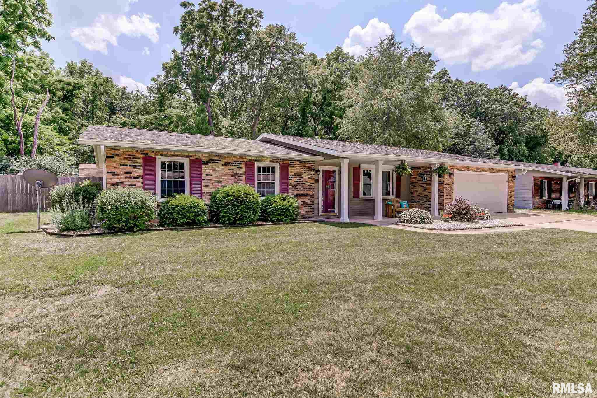 42 Woods Mill Road Sherman, IL 62684 - Photo 1 of 41 Gallery Image 1