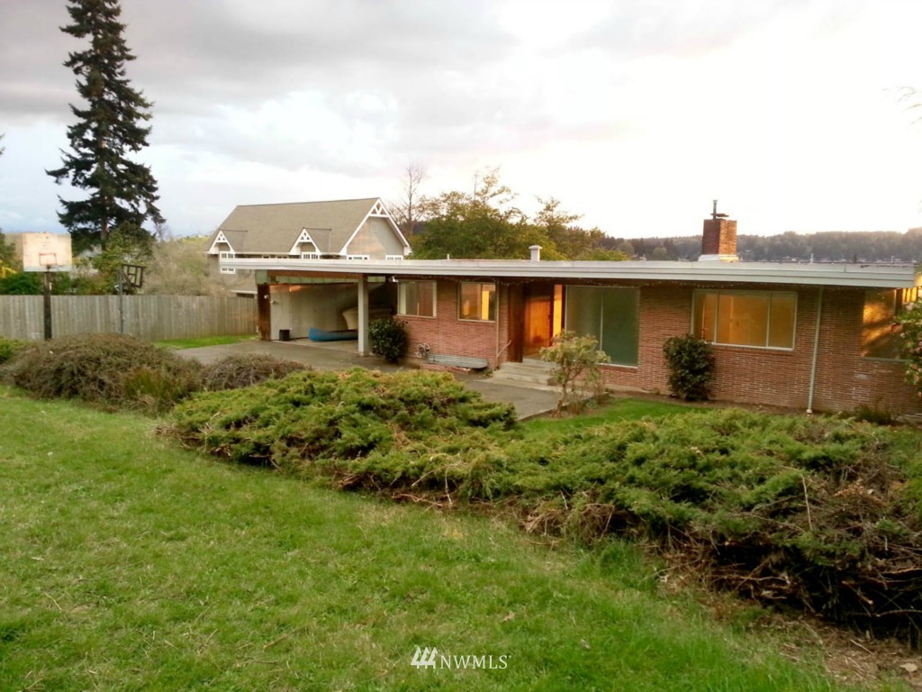 22901 Kingsbury Road Southwest Vashon, WA 98070 - Photo 1 of 15 Gallery Image 1