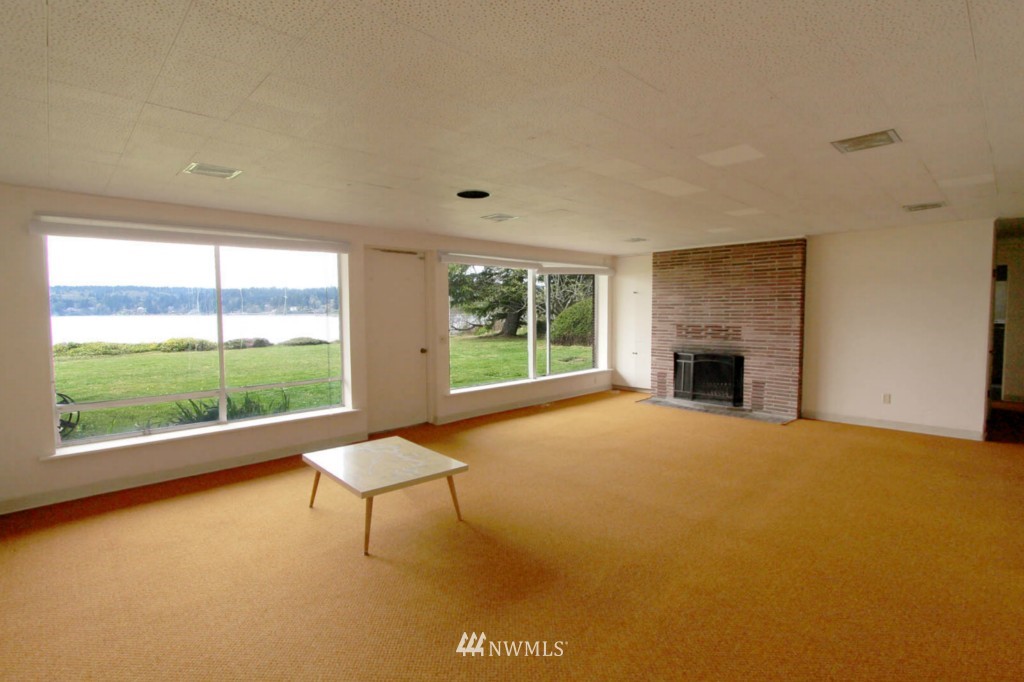 22901 Kingsbury Road Southwest Vashon, WA 98070 - Photo 6 of 15 Gallery Image 6